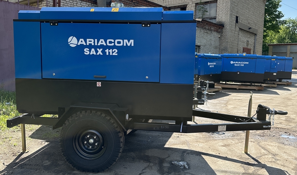 ARIACOM SAX 112 на колёсном шасси — вид сбоку